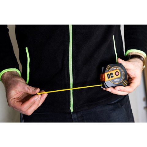 Miara zwijana taśma miernicza 5m z wbudowanym dalmierzem laserowym 40m NEO TOOLS 67-100 Miara zwijana taśma miernicza 5m z wbudowanym dalmierzem laserowym 40m NEO TOOLS 67-100