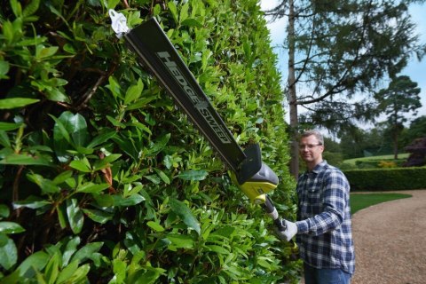 Nożyce do żywopłotu przycinarka RYOBI OPT1845 450mm 18V akumulatorowe