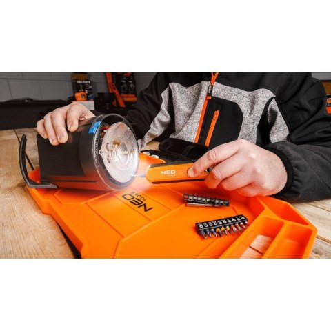 NEO TOOLS Wkrętak Akumulatorowy Śrubokręt 4V, USB-C + Zestaw Bitów Etui