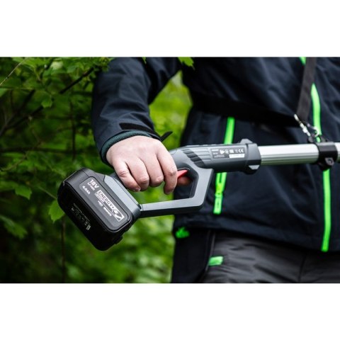 Pilarka nożyce na wysięgniku akumulatorowa elektryczne do żywopłotu Graphite 58G098 Pilarka nożyce na wysięgniku akumulatorowa elektryczne do żywopłotu Graphite 58G098
