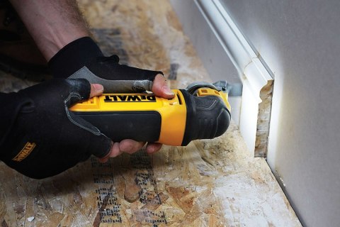 Szlifierka wielofunkcyjna DeWalt DWE315KT 300W urządzenie 230V Szlifierka wielofunkcyjna DeWalt DWE315KT 300W urządzenie 230V