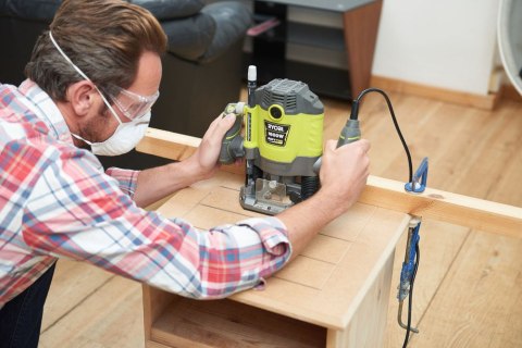 FREZARKA GÓRNOWRZECIONOWA RRT1600-K 1600W RYOBI FREZARKA GÓRNOWRZECIONOWA RRT1600-K 1600W RYOBI