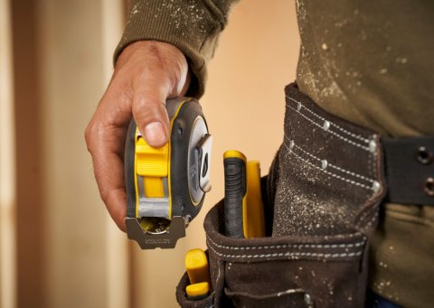 MIARA ZWIJANA 10mx32mm FATMAX XTREME STANLEY MIARA ZWIJANA 10mx32mm FATMAX XTREME STANLEY