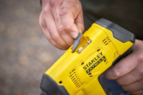 Sprężarka Stanley Kompresor akumulatorowy mini V20 11bar SFMCE521B-XJ