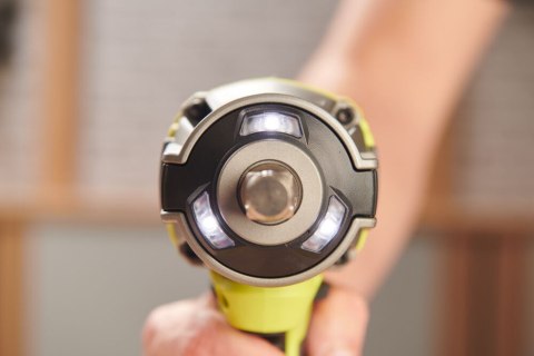 Bezszczotkowy klucz udarowy akumulatorowy zakrętarka światło led Ryobi RIW18BL-0