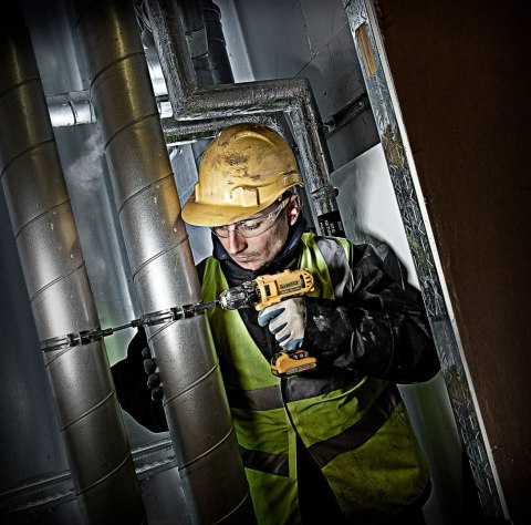 Wiertarko-wkrętarka akumulatorowa 12V 2x 2.0Ah w walizce DeWALT DCD710D2