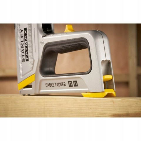 Zszywacz KABLOWY do kabli zszywki CT100 i CR300 FMHT70100-0 STANLEY FatMax Zszywacz KABLOWY do kabli zszywki CT100 i CR300 FMHT70100-0 STANLEY FatMax
