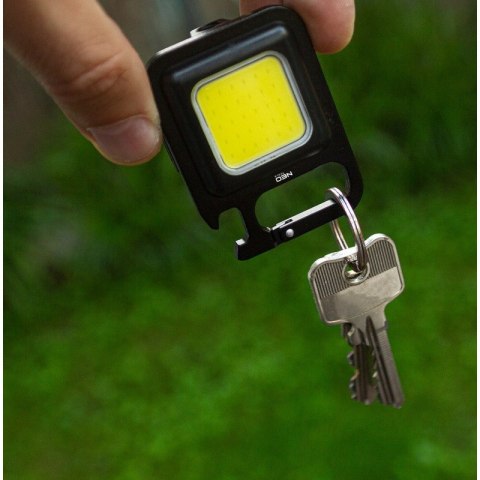 Lampka do kluczy z otwieraczem butelek, magnes, akumulator USB-C brelok NEO Lampka do kluczy z otwieraczem butelek, magnes, akumulator USB-C brelok NEO