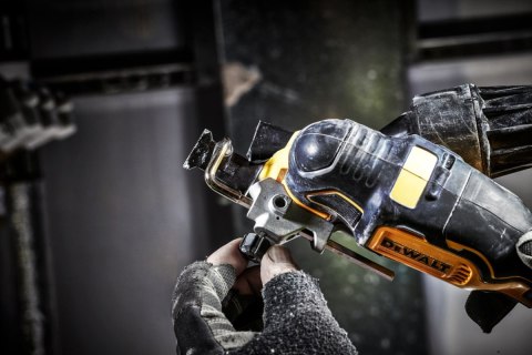 Narzędzie wielofunkcyjne szlifierka bezszczotkowa 18V 2x5Ah XR DeWALT DCS356P2-QW Narzędzie wielofunkcyjne szlifierka bezszczotkowa 18V 2x5Ah XR DeWALT DCS356P2-QW