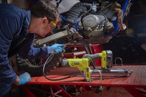 Smarownica akumulatorowa do samrowania pojazdów i maszyn 18 V RYOBI R18GG-0 Smarownica akumulatorowa do samrowania pojazdów i maszyn 18 V RYOBI R18GG-0