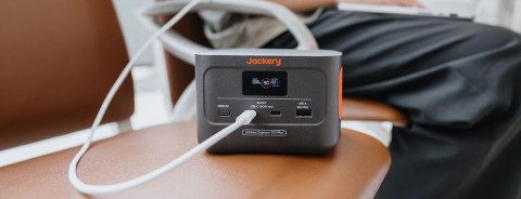 Stacja zasilania PowerBank Jackery Explorer 100 Plus Stacja zasilania PowerBank Jackery Explorer 100 Plus