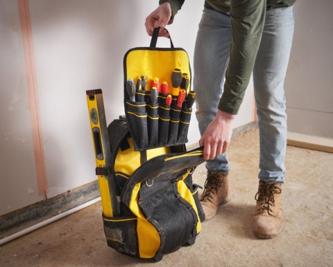 STANLEY DUŻY PLECAK NARZĘDZIOWY NA KÓŁKACH WALIZKA FATMAX 54 x 36 cm 24,5 l