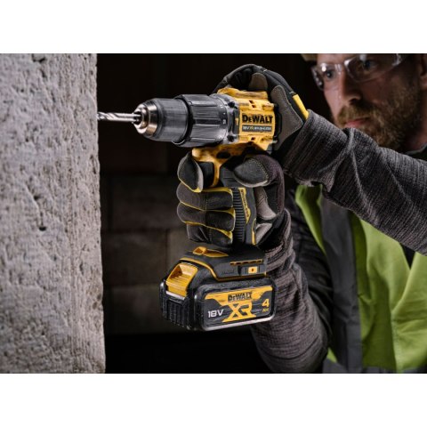 Wiertarko-wkrętarka udarowa z silnikiem bezszczotkowym 18V DCD100YM2T-QW 100 lat DeWalt'a Wiertarko-wkrętarka udarowa z silnikiem bezszczotkowym 18V DCD100YM2T-QW 100 lat DeWalt'a