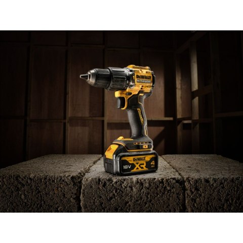 Wiertarko-wkrętarka udarowa z silnikiem bezszczotkowym 18V DCD100YM2T-QW 100 lat DeWalt'a Wiertarko-wkrętarka udarowa z silnikiem bezszczotkowym 18V DCD100YM2T-QW 100 lat DeWalt'a
