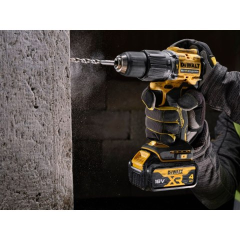 Wiertarko-wkrętarka udarowa z silnikiem bezszczotkowym 18V DCD100YM2T-QW 100 lat DeWalt'a Wiertarko-wkrętarka udarowa z silnikiem bezszczotkowym 18V DCD100YM2T-QW 100 lat DeWalt'a
