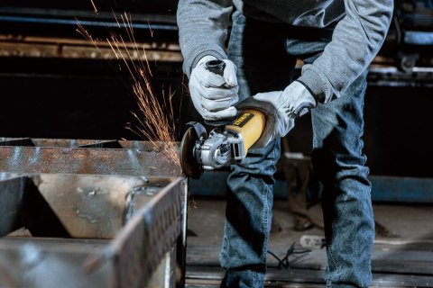 SZLIFIERKA KĄTOWA 125mm 950W Z NO-VOLT 230V PŁYNNY START DeWALT DWE4117 SZLIFIERKA KĄTOWA 125mm 950W Z NO-VOLT 230V PŁYNNY START DeWALT DWE4117