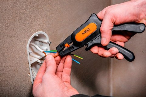 01-519 AUTOMATYCZNY ŚCIĄGACZ IZOLACJI 195 MM NEO TOOLS 01-519 AUTOMATYCZNY ŚCIĄGACZ IZOLACJI 195 MM NEO TOOLS