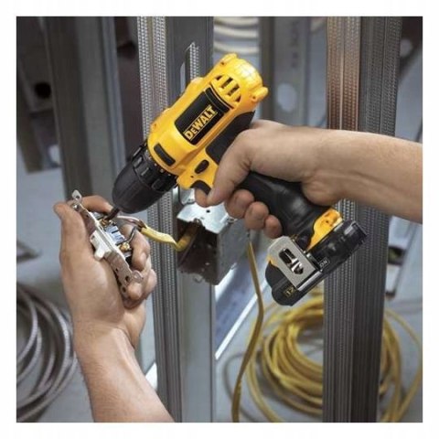 DCD710D2-QW 12V XR Wiertarko-wkrętarka DeWalt DCD710D2-QW 12V XR Wiertarko-wkrętarka DeWalt