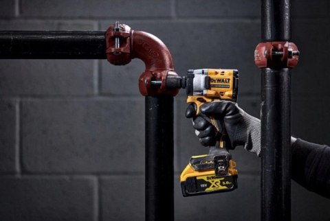 DCF921N-XJ Kompaktowy klucz udarowy 1/2" 406Nm z pierścieniem 18V XR DeWALT DCF921N-XJ Kompaktowy klucz udarowy 1/2" 406Nm z pierścieniem 18V XR DeWALT