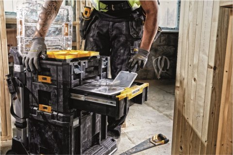 DWST1-70705 TSTAK™ Skrzynia III z głęboką szufladą i 6 zamykanymi organizerami DeWalt DWST1-70705 TSTAK™ Skrzynia III z głęboką szufladą i 6 zamykanymi organizerami DeWalt