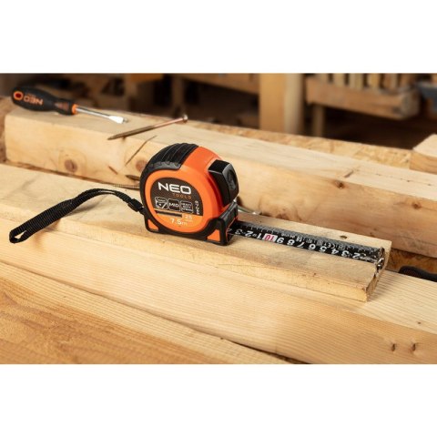 MIARA ZWIJANA STALOWA SUPER BLACK 5 M X 19 MM, AUTO BLOKADA, DWA PRZYCISKI STOP, MAGNES 67-242 NEO TOOLS