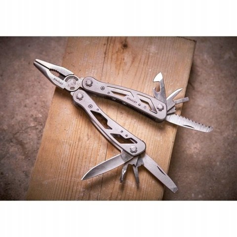 NARZĘDZIE WIELOFUNKCYJNE 12w1 Multi Tool STANLEY 0-84-519