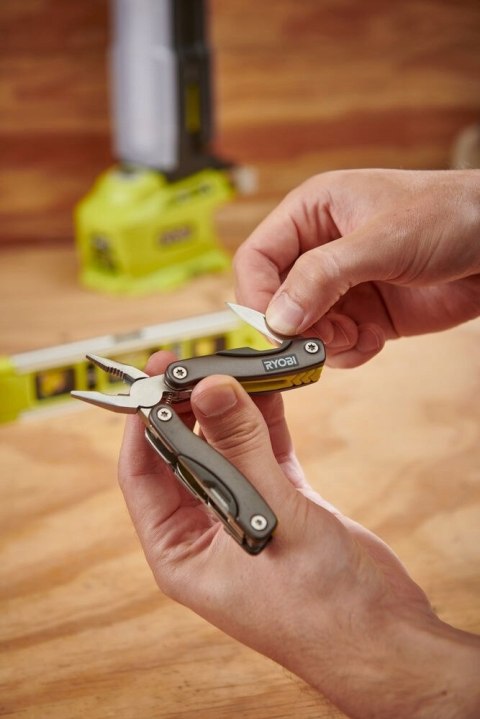 Narzędzie wielofunkcyjneRMT14 14-IN-1 SCYZORYK 14W1 Mini scyzoryk kieszonkowy Narzędzie wielofunkcyjneRMT14 14-IN-1 SCYZORYK 14W1 Mini scyzoryk kieszonkowy