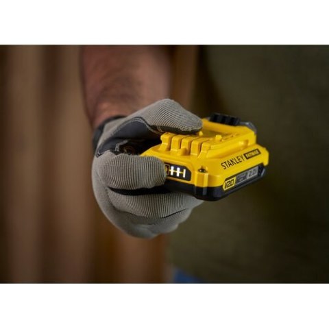 Wiertarko-wkrętarka STANLEY SFMCD700D2A-QW Wiertarko-wkrętarka STANLEY SFMCD700D2A-QW