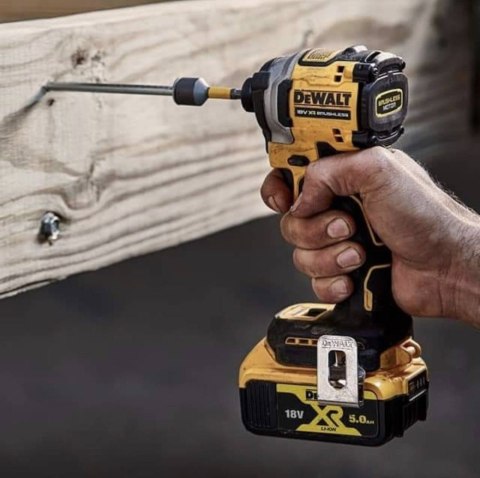 DCF850NT-XJ Zakrętarka DeWALT