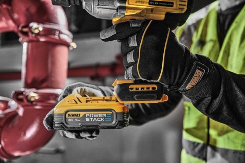DCF900H2T-QW Klucz udarowy 1/2", 1355Nm 18V Li-lon 2x5,0Ah DeWalt DCF900H2T-QW Klucz udarowy 1/2", 1355Nm 18V Li-lon 2x5,0Ah DeWalt