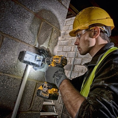 DCK422P3-QW Zestaw narzędzi akumulatorowych DeWalt DCK422P3-QW Zestaw narzędzi akumulatorowych DeWalt
