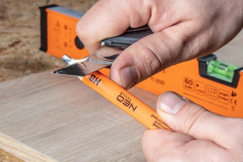 13-800 OŁÓWEK STOLARSKI 240 MM, HB NEO TOOLS