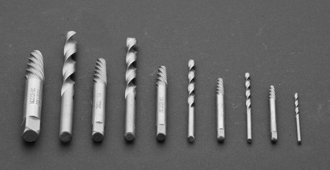 09-609 WYKRĘTAKI DO ZERWANYCH ŚRUB Z WIERTŁAMI PILOTUJĄCYMI, ZESTAW 10 SZT. NEO TOOLS