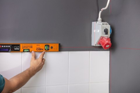 71-200 POZIOMNICA Z WYŚWIETLACZEM ELEKTRONICZNYM 60 CM NEO 71-200 POZIOMNICA Z WYŚWIETLACZEM ELEKTRONICZNYM 60 CM NEO