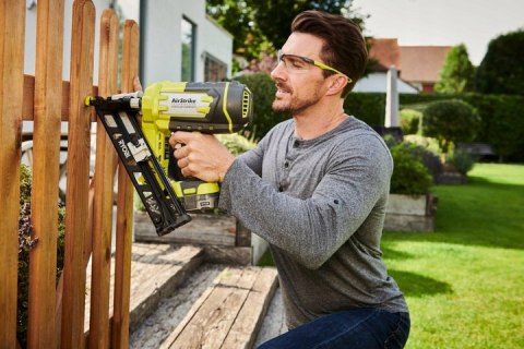 R15GN18-0 Gwoździarka akumulatorowa One+ 18 V 15-50 mm Ryobi R15GN18-0 Gwoździarka akumulatorowa One+ 18 V 15-50 mm Ryobi