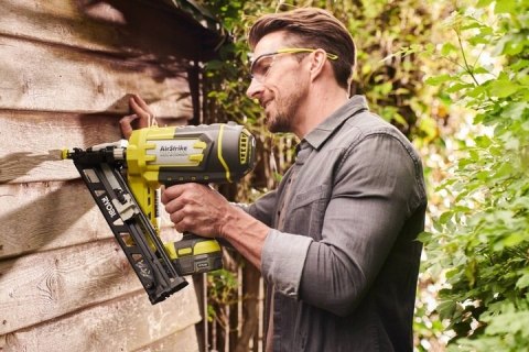 R15GN18-0 Gwoździarka akumulatorowa One+ 18 V 15-50 mm Ryobi R15GN18-0 Gwoździarka akumulatorowa One+ 18 V 15-50 mm Ryobi
