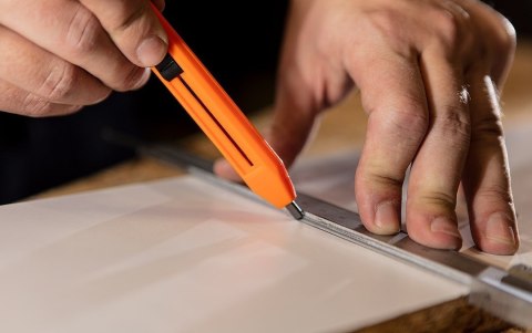 13-815 OŁÓWEK STOLARSKI / MURARSKI AUTOMATYCZNY PLUS 6 GRAFITOWYCH WKŁADÓW NEO TOOLS
