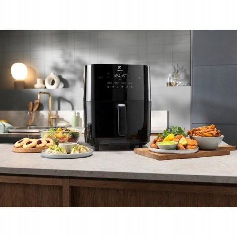 Frytkownica beztłuszczowa AirFryer 800 Electrolux EAF7SB 1700W 6,9L