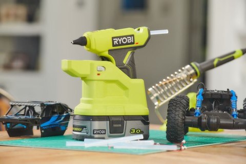 Mini pistolet do klejenia Bezprzewodowy akumulatorowy 18 V 7 mm Ryobi RGLM18-0