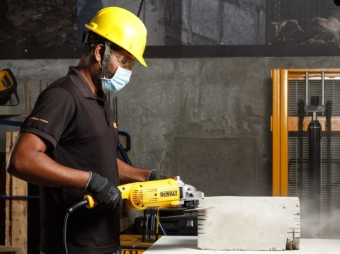 MOCNA SZLIFIERKA KĄTOWA DIAX SIECIOWA 230mm M14 2200W DeWALT DWE492