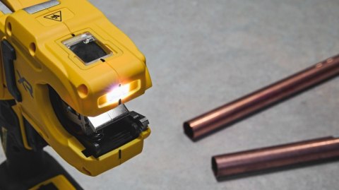 Przecinarka Do Rur Miedzianych akumulatorowa 18 V XR korpus DEWALT DCE154N-XJ