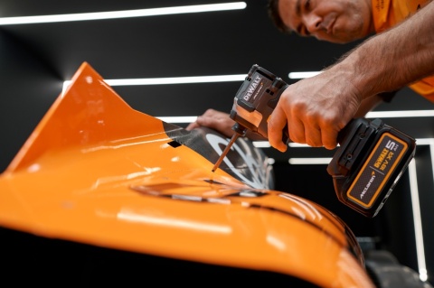 ZAKRĘTARKA UDAROWA 205Nm 18V MCLAREN F1 2 x 5AH LIMITOWANA DEWALT DCF85MP2T-QW