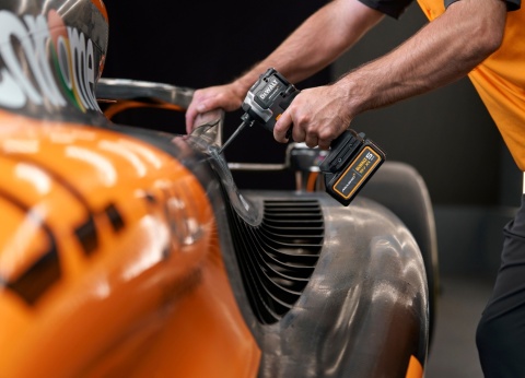 ZAKRĘTARKA UDAROWA 205Nm 18V MCLAREN F1 2 x 5AH LIMITOWANA DEWALT DCF85MP2T-QW