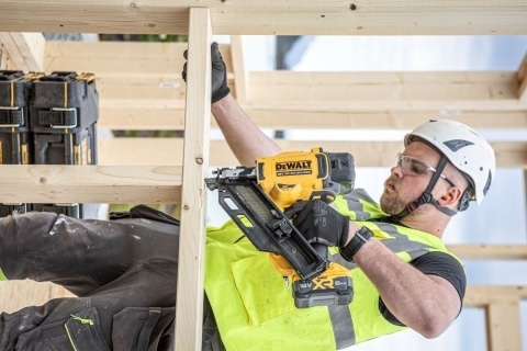 Gwoździarka akumulatorowa szkieletowa DeWALT DCN930N XJ 18V 50 do 90 mm bezszczotkowa wersja bez akumulatora i ładowarki