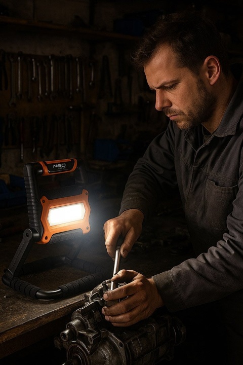 Lampa warsztatowa akumulatorowa robocza do garażu 1400 lm powerbank NEO TOOLS 99-126