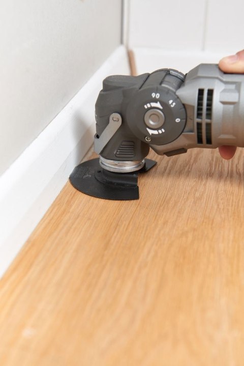 Urządzenie wielofunkcyjne z silnikiem 300 W Kąt oscylacji 3,2° RYOBI RMT300-SA
