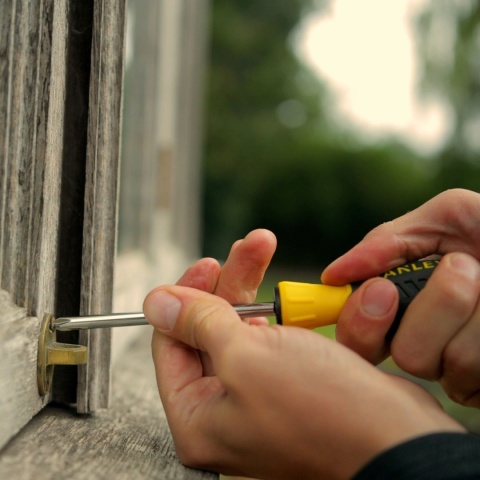 Zestaw narzędzi i akcesoriów w walizce 51 elementów STMT0-74864 STANLEY