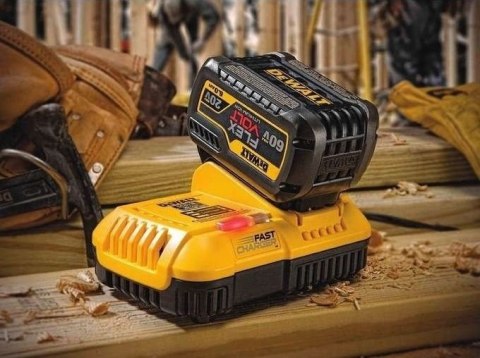 DeWALT DCB118 Ładowarka qXR FLEXVOLT 18V 54V Do Akumulatorów Szybka