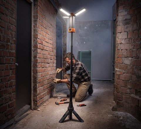 LAMPA AKUMULATOROWA ZE STATYWEM 3000 LUMENÓW NEO-TOOLS 99-137